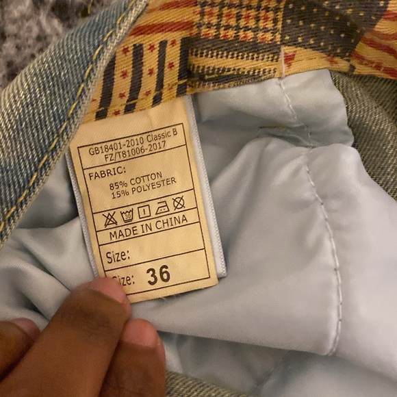 Men Ripped Jeans - Picture 3 of 3